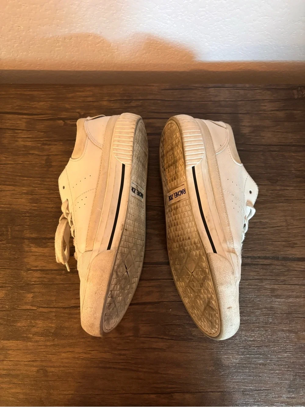 Shoes size 7.5 - Picture 3 of 9